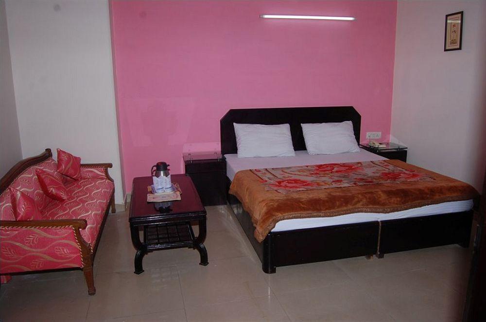 Hotel Ashoka International New Delhi Ngoại thất bức ảnh